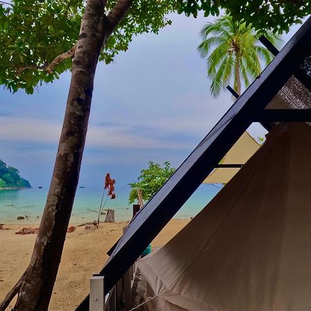 Отель Juita Glamping Perhentian Island Кампунг-Куала-Бесут Экстерьер фото