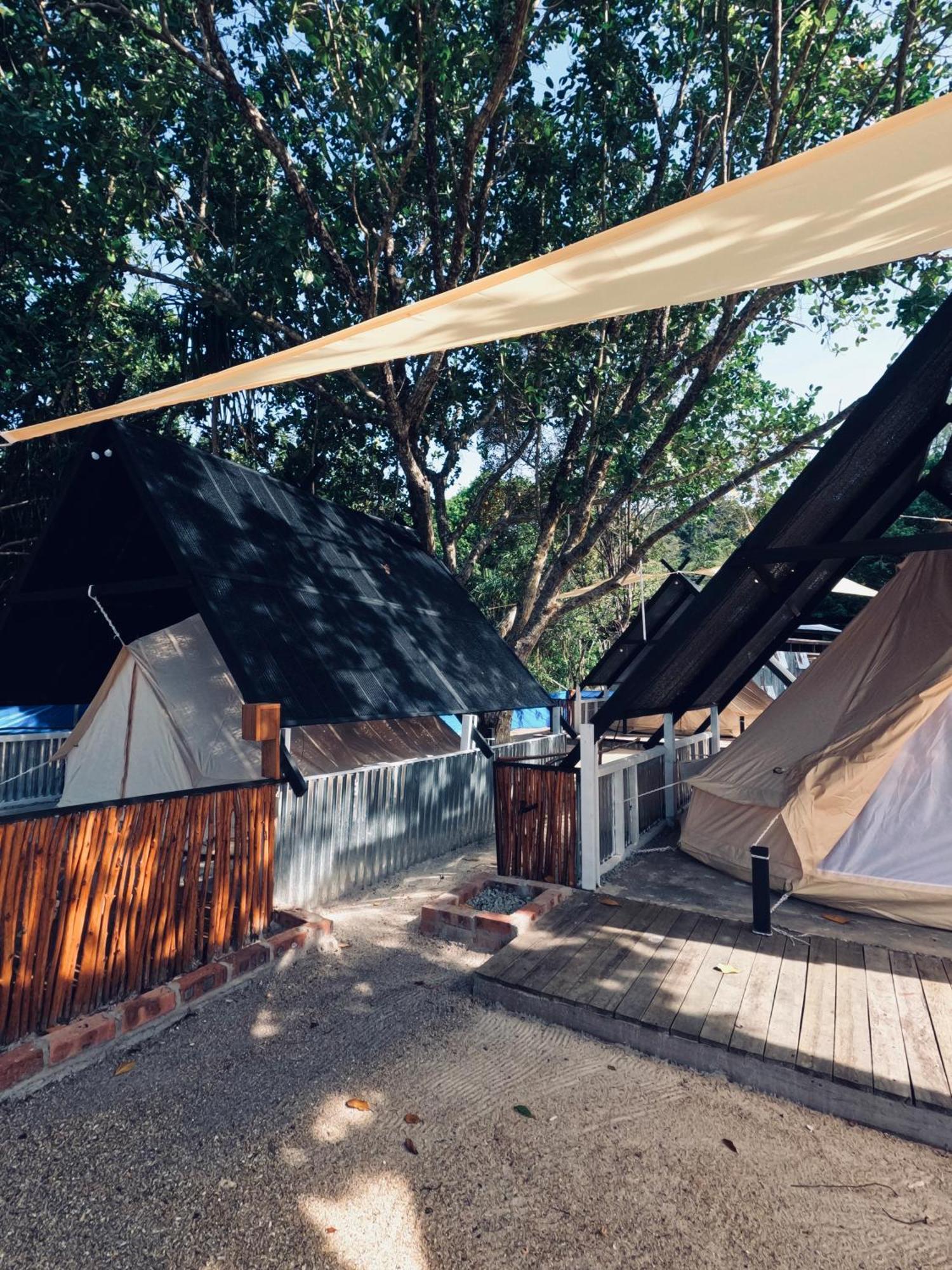 Отель Juita Glamping Perhentian Island Кампунг-Куала-Бесут Экстерьер фото